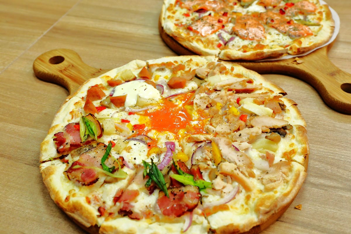 【食。士林】iPizza愛披薩～士林夜市披薩。融合許多台灣食材和獨特風味的餡料，徹底顛覆你對披薩的既定印象！百聞不如一見的好滋味！