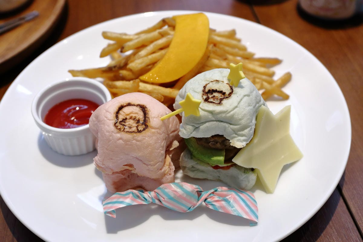 【食。大阪】Kiki & Lala Café咖啡廳夢幻登場～讓人為之瘋狂的Kiki Lala，雙子星陪妳用餐，完全少女心的尖叫啊！