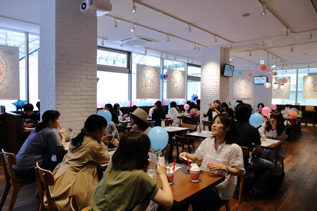 【食。大阪】Kiki & Lala Café咖啡廳夢幻登場～讓人為之瘋狂的Kiki Lala，雙子星陪妳用餐，完全少女心的尖叫啊！