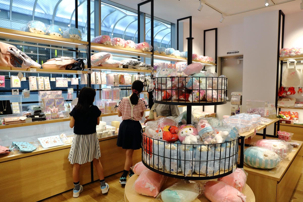【食。大阪】Kiki & Lala Café咖啡廳夢幻登場～讓人為之瘋狂的Kiki Lala，雙子星陪妳用餐，完全少女心的尖叫啊！
