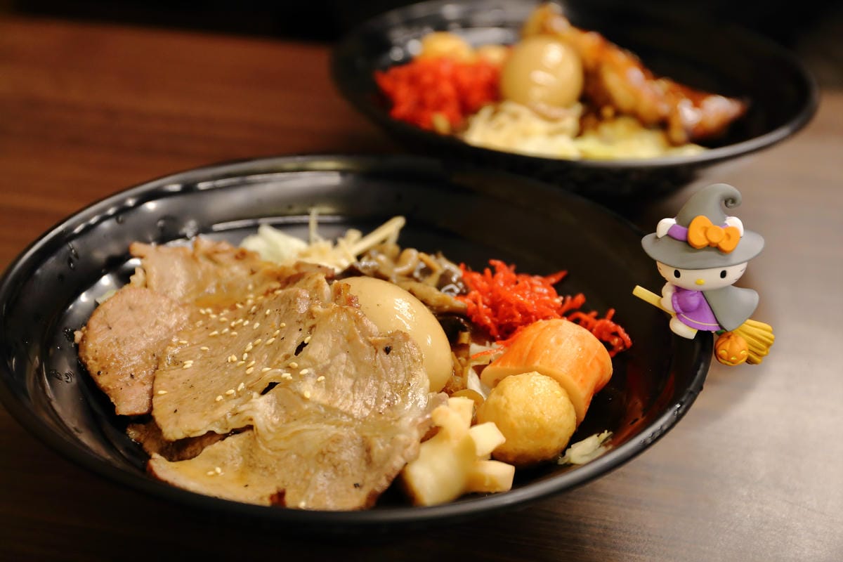 【食。永和】有間燒烤四十大道豪華炭火燒肉丼飯～大口吃肉爽度破表，份量滿分！超划算的燒肉丼飯！
