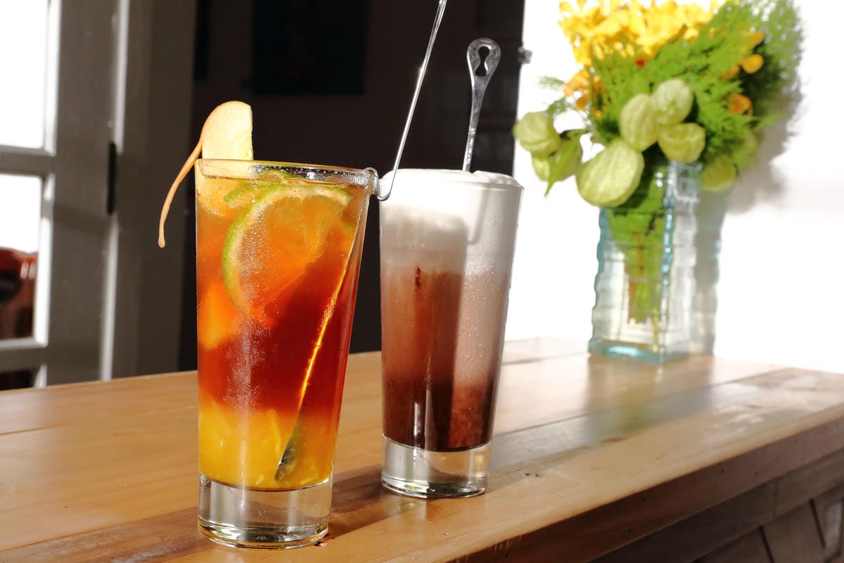 【食。士林】白房子 Yang Ｍing Caf’e～掀開美軍眷舍威嚴神秘的面紗，從早到晚都有不同風情。從選豆、研磨到沖泡，沖出北台灣最厲害的手沖咖啡！