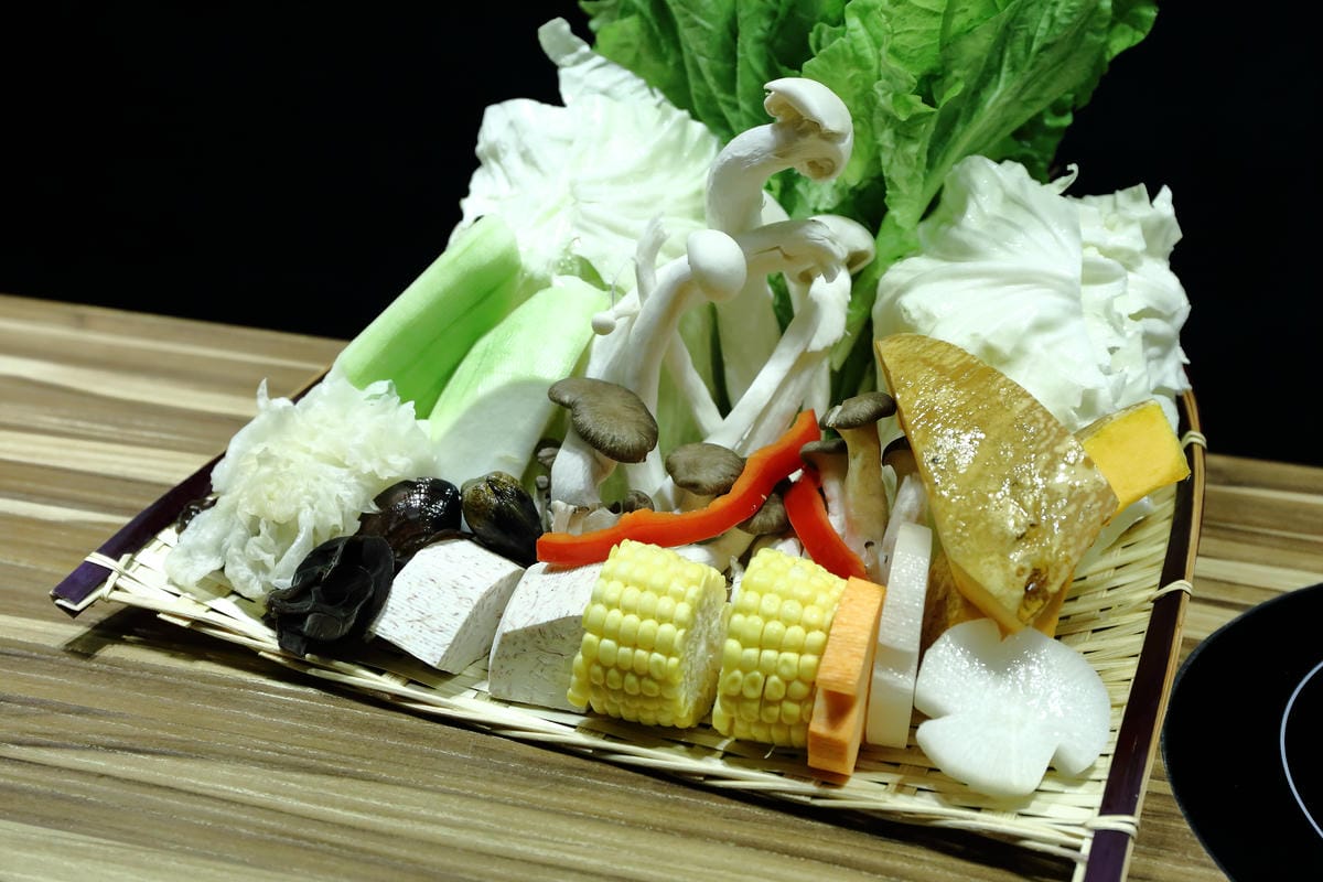 【食。新莊】婧 Shabu～新莊精緻火鍋+日式料理，精緻美味鍋物料理令人驚豔。天冷了不怕，還有大蒜精力湯！