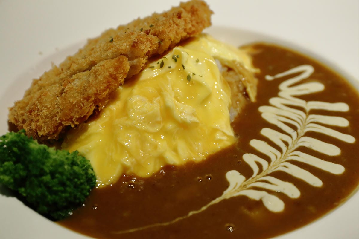 【食。板橋】S.B STORE 日式洋食館～新開幕！就是愛咖哩！大份量超高C/P值的日式咖哩蛋包飯、丼飯、拉麵