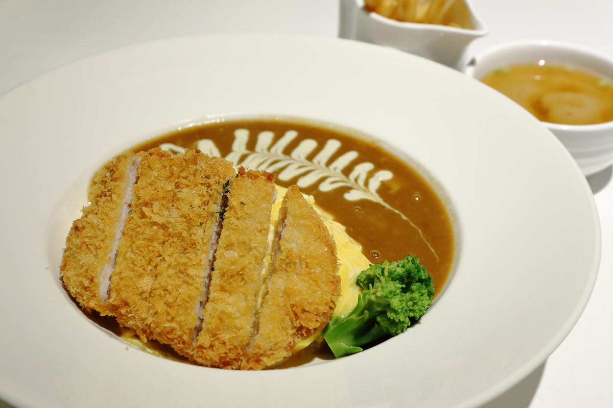【食。板橋】S.B STORE 日式洋食館～新開幕！就是愛咖哩！大份量超高C/P值的日式咖哩蛋包飯、丼飯、拉麵