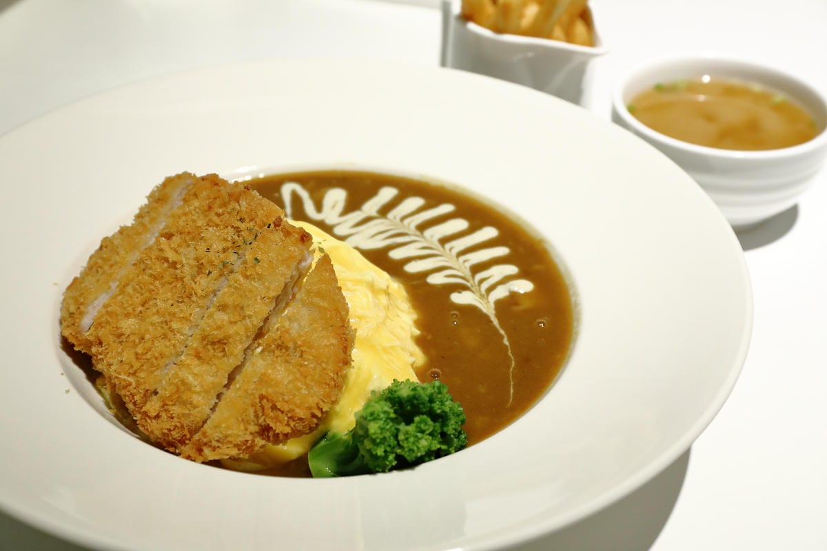 【食。板橋】S.B STORE 日式洋食館～新開幕！就是愛咖哩！大份量超高C/P值的日式咖哩蛋包飯、丼飯、拉麵