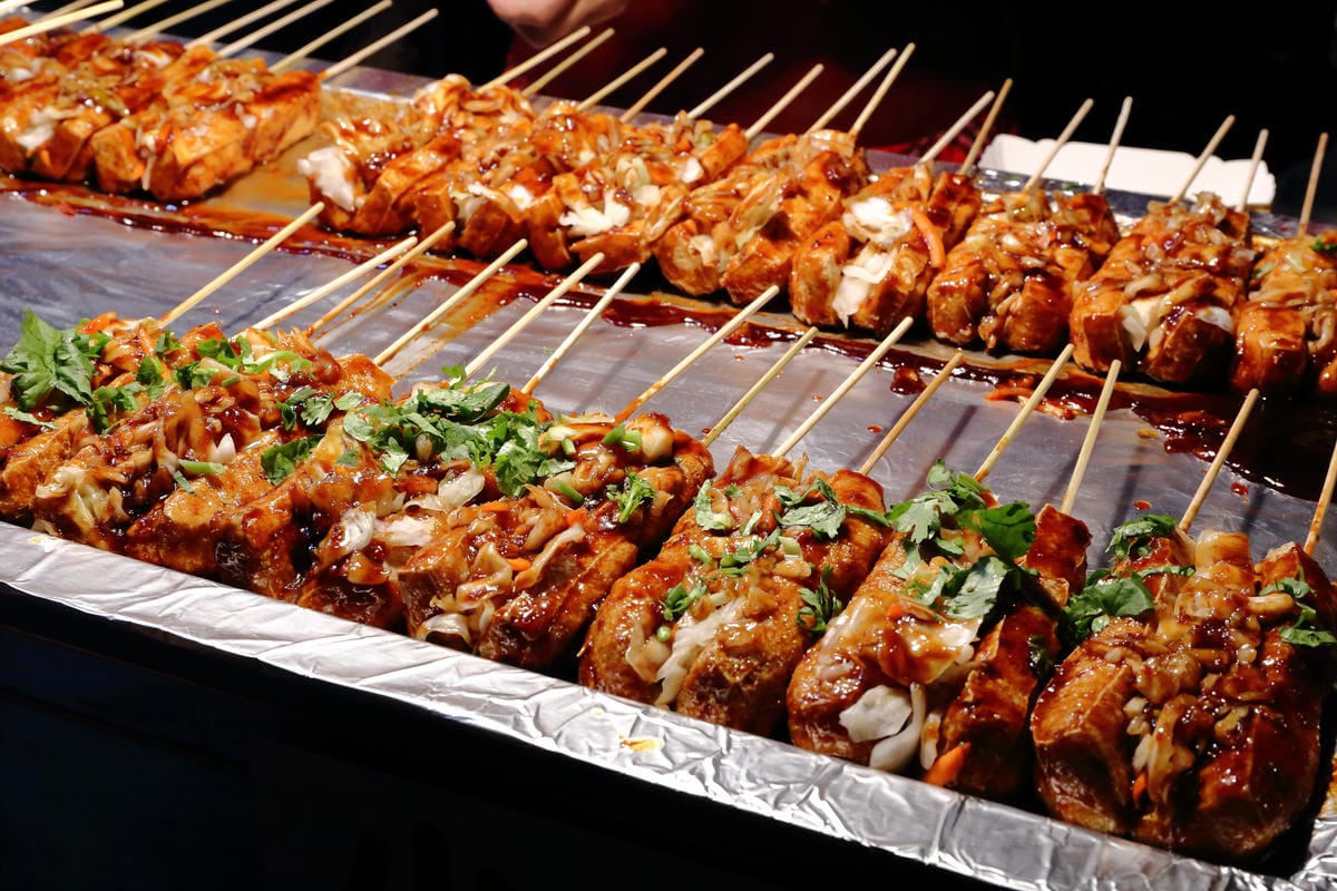 【食。板橋】新北市文創觀光夜市～新北市最大規模文創觀光夜市新開幕！擠爆人潮！匯集了南北小吃搶先看！(已歇業)