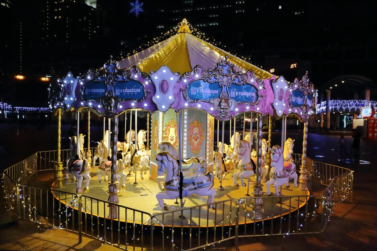 【遊。板橋】2016新北歡樂耶誕城～面積最大3D光雕投影+耶誕樹，主燈秀搶先看！（11/19浪漫開城）