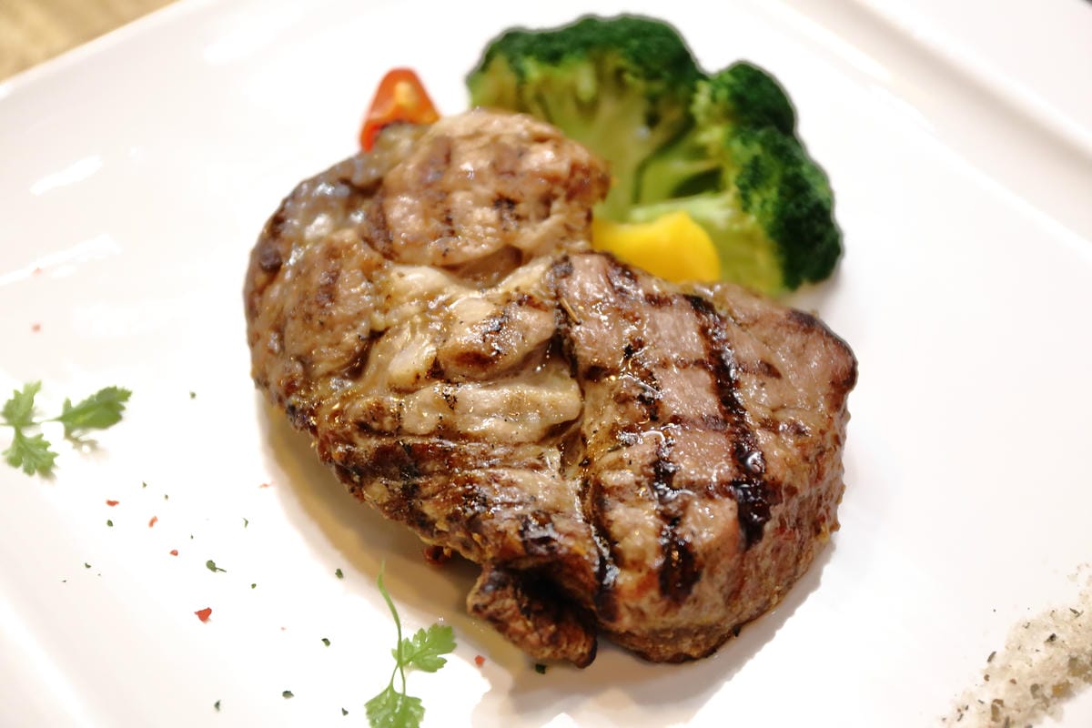 【食。內湖】Fun Breeze 放風餐廳～球池、溜滑梯、積木！內湖最火紅的夢幻親子餐廳，媽咪可以放心的聊天吃飯囉