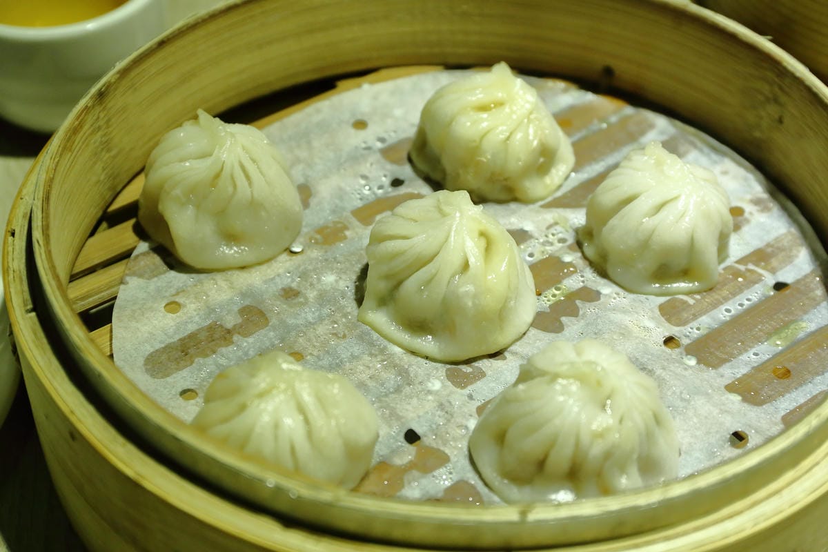 【食。板橋】貍小籠港式點心（板橋愛買）～發現便宜大碗新美味！藏在量販店裡的超人氣港式飲茶點心(MENU全價目)