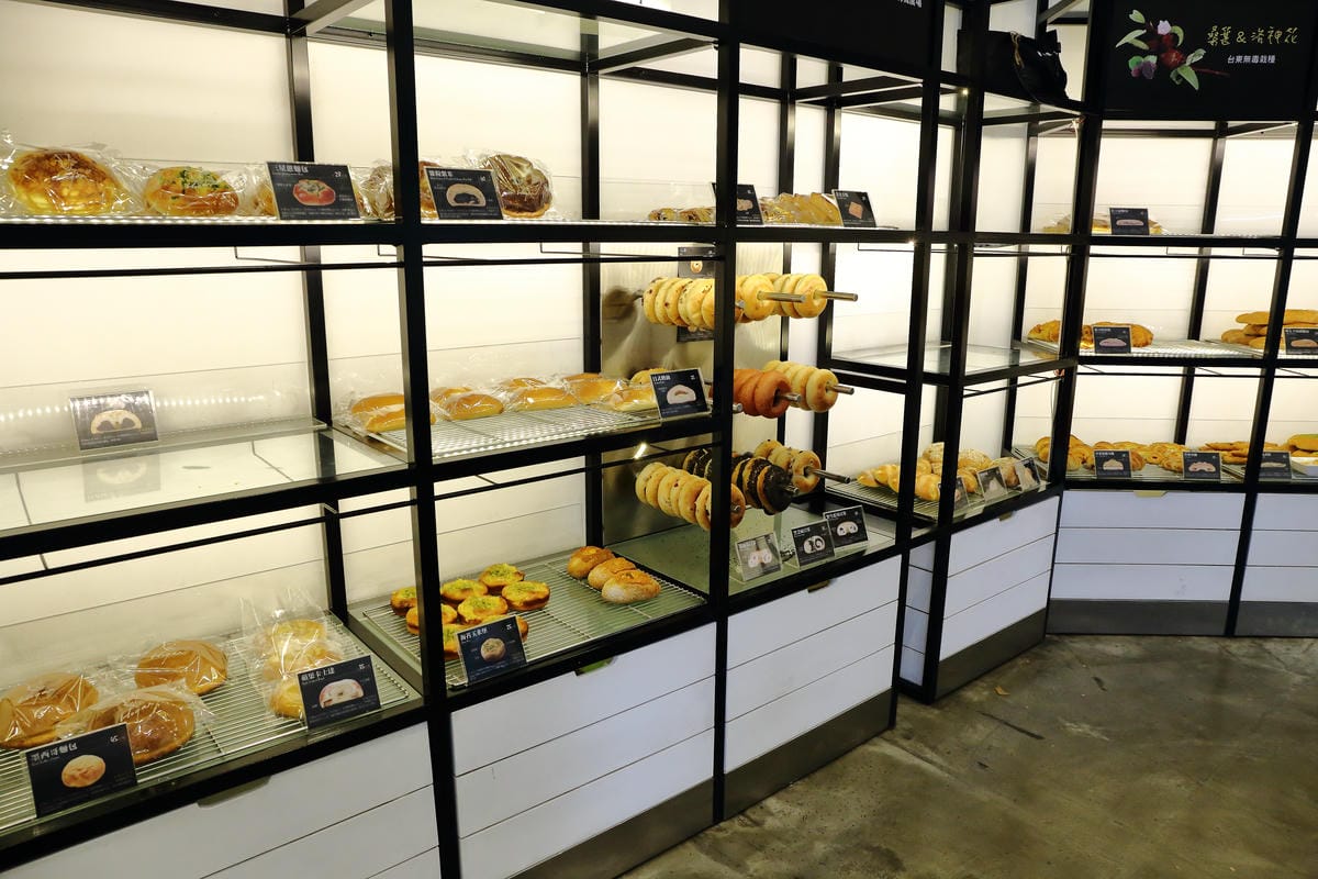 【食。板橋】哈肯舖手感烘焙～『單一好乳。單純好食』一塊好的麵包，不可能脫離鮮奶而存在，獸醫幫你我把關，每一口都是最純粹的香醇好滋味！　