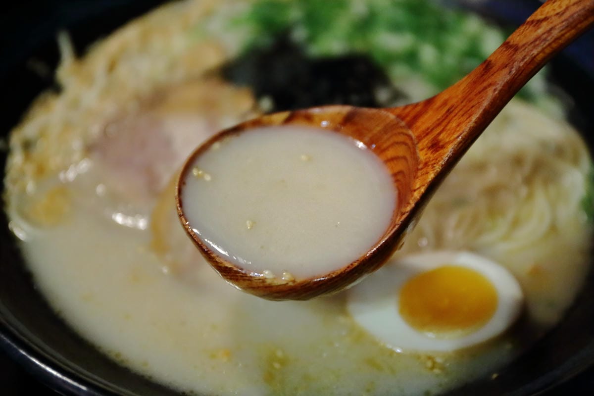 【食。蘆洲】花麵丸ラーメン～一生懸命！一種堅持！在日本街道氣息中，享受道地的拉麵不用飛日本！（文末抽獎）　
