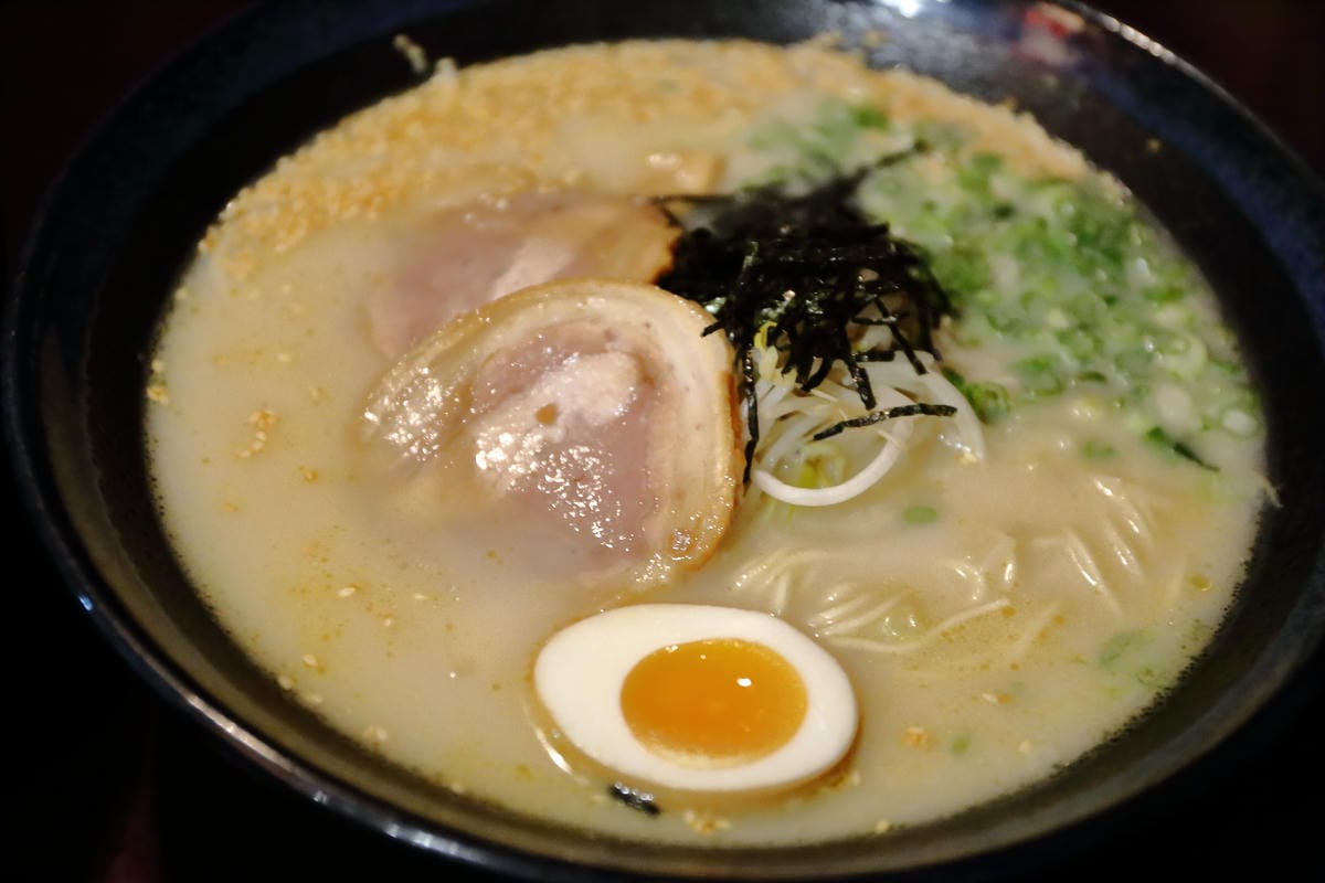【食。蘆洲】花麵丸ラーメン～一生懸命！一種堅持！在日本街道氣息中，享受道地的拉麵不用飛日本！（文末抽獎）　