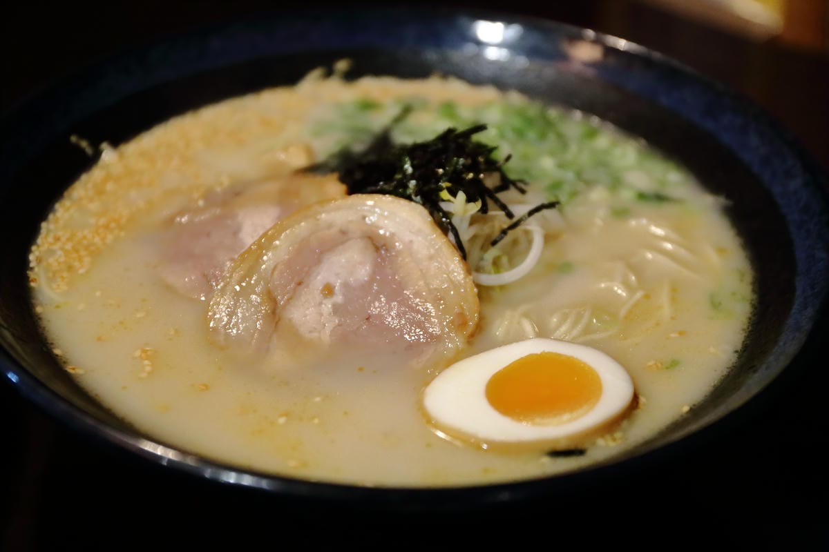 【食。蘆洲】花麵丸ラーメン～一生懸命！一種堅持！在日本街道氣息中，享受道地的拉麵不用飛日本！（文末抽獎）　