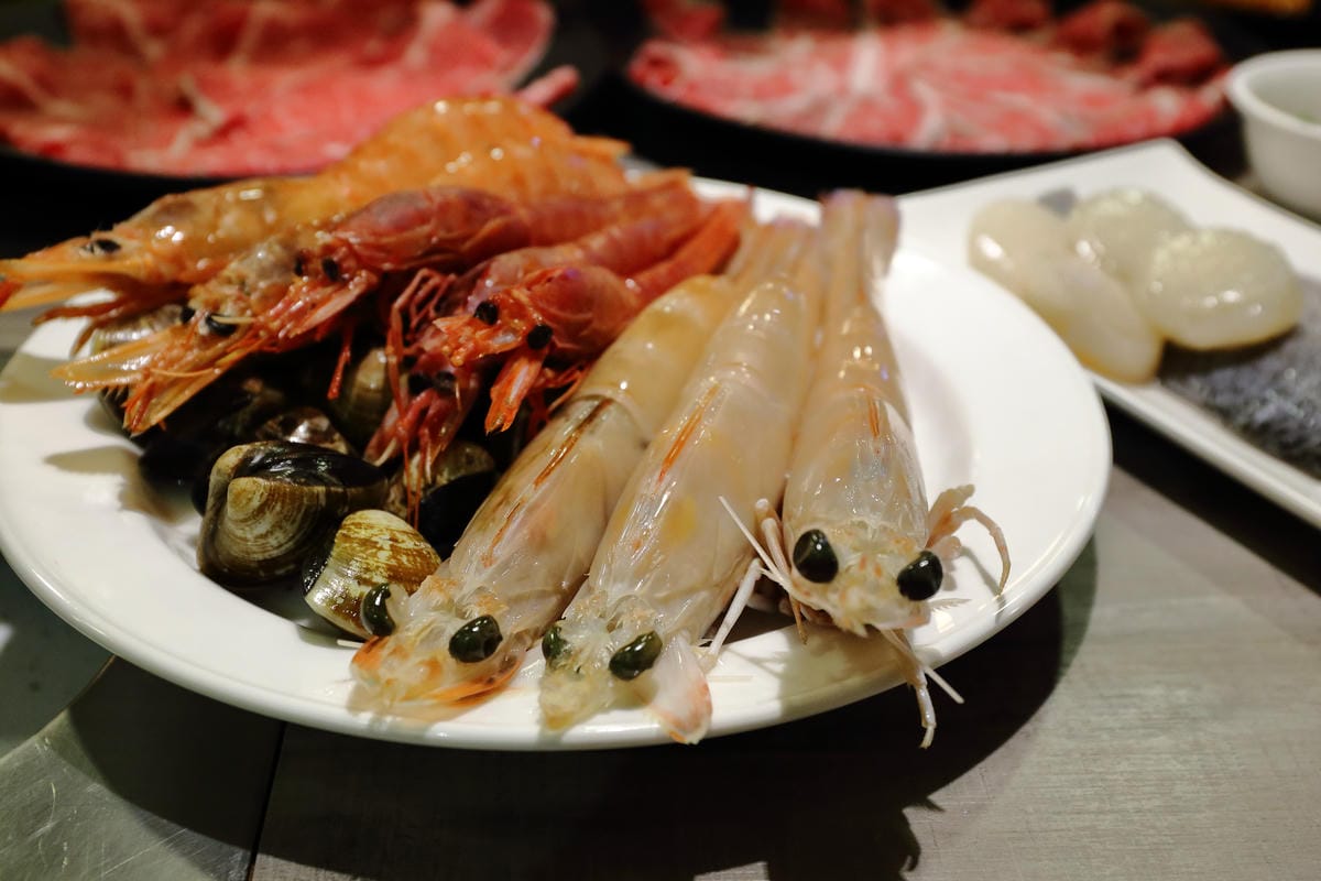 【食。台北】三冰九鍋～食尚玩家大胃王挑戰/台北松山火鍋推薦/比手臂還要粗的國王蝦(已歇業)