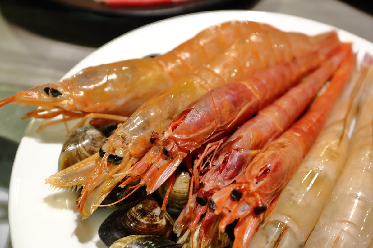 【食。台北】三冰九鍋～食尚玩家大胃王挑戰/台北松山火鍋推薦/比手臂還要粗的國王蝦(已歇業)