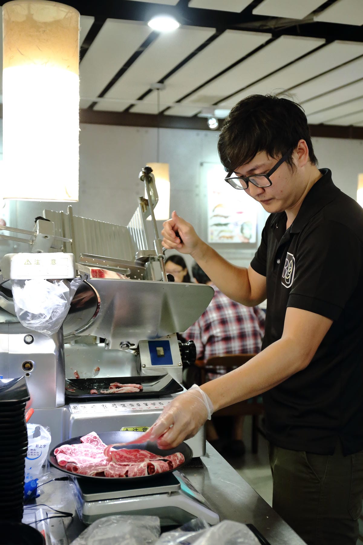 【食。台北】三冰九鍋～食尚玩家大胃王挑戰/台北松山火鍋推薦/比手臂還要粗的國王蝦(已歇業)