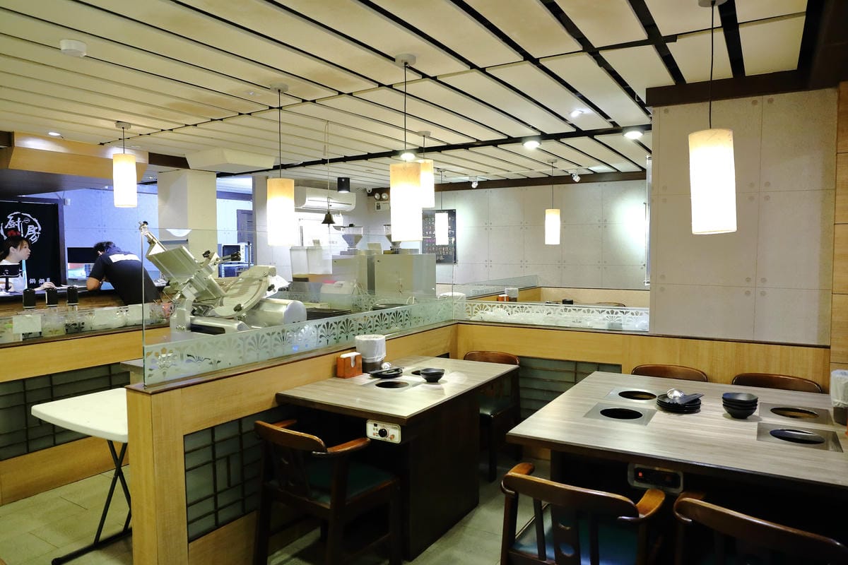 【食。台北】三冰九鍋～食尚玩家大胃王挑戰/台北松山火鍋推薦/比手臂還要粗的國王蝦(已歇業)