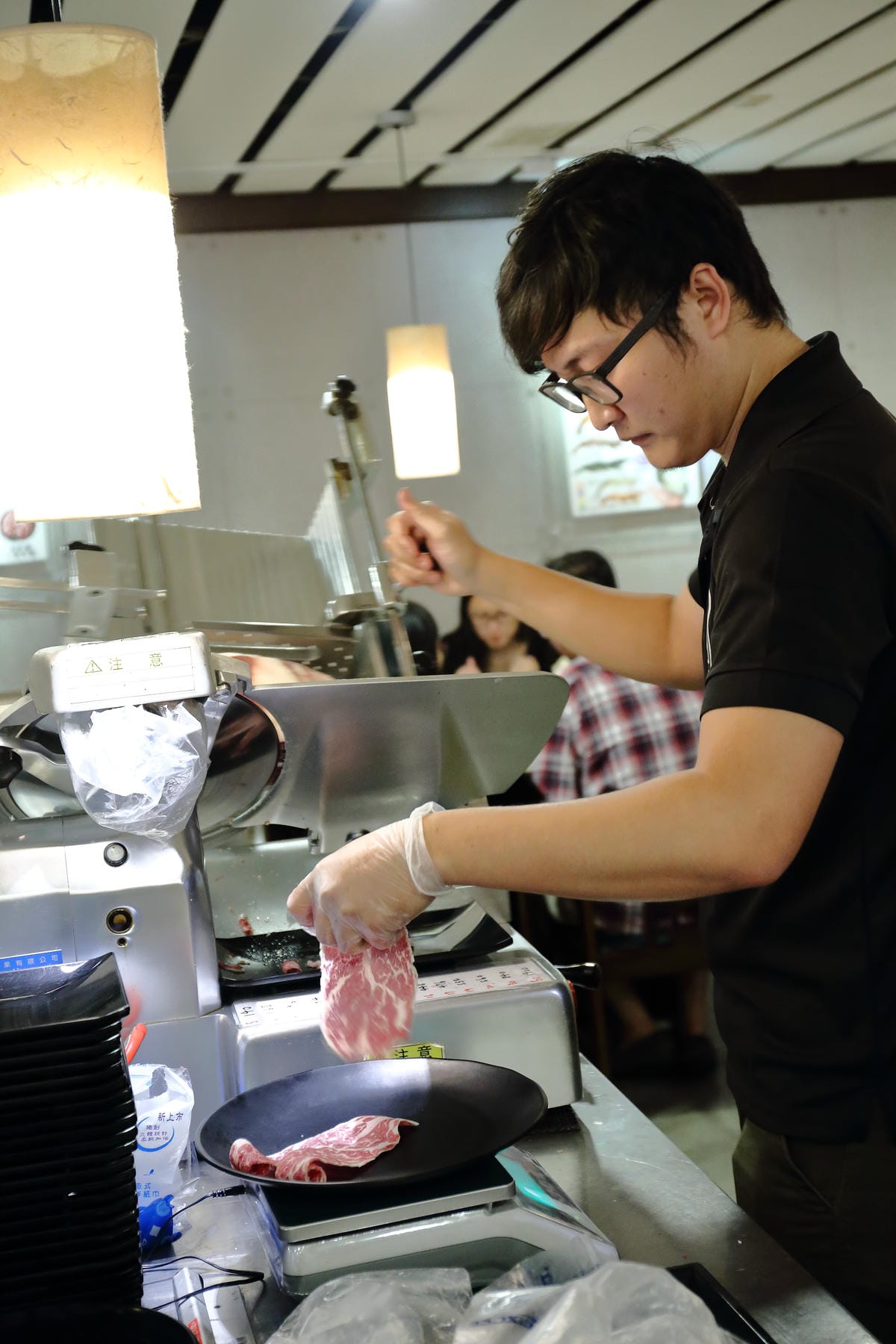 【食。台北】三冰九鍋～食尚玩家大胃王挑戰/台北松山火鍋推薦/比手臂還要粗的國王蝦(已歇業)