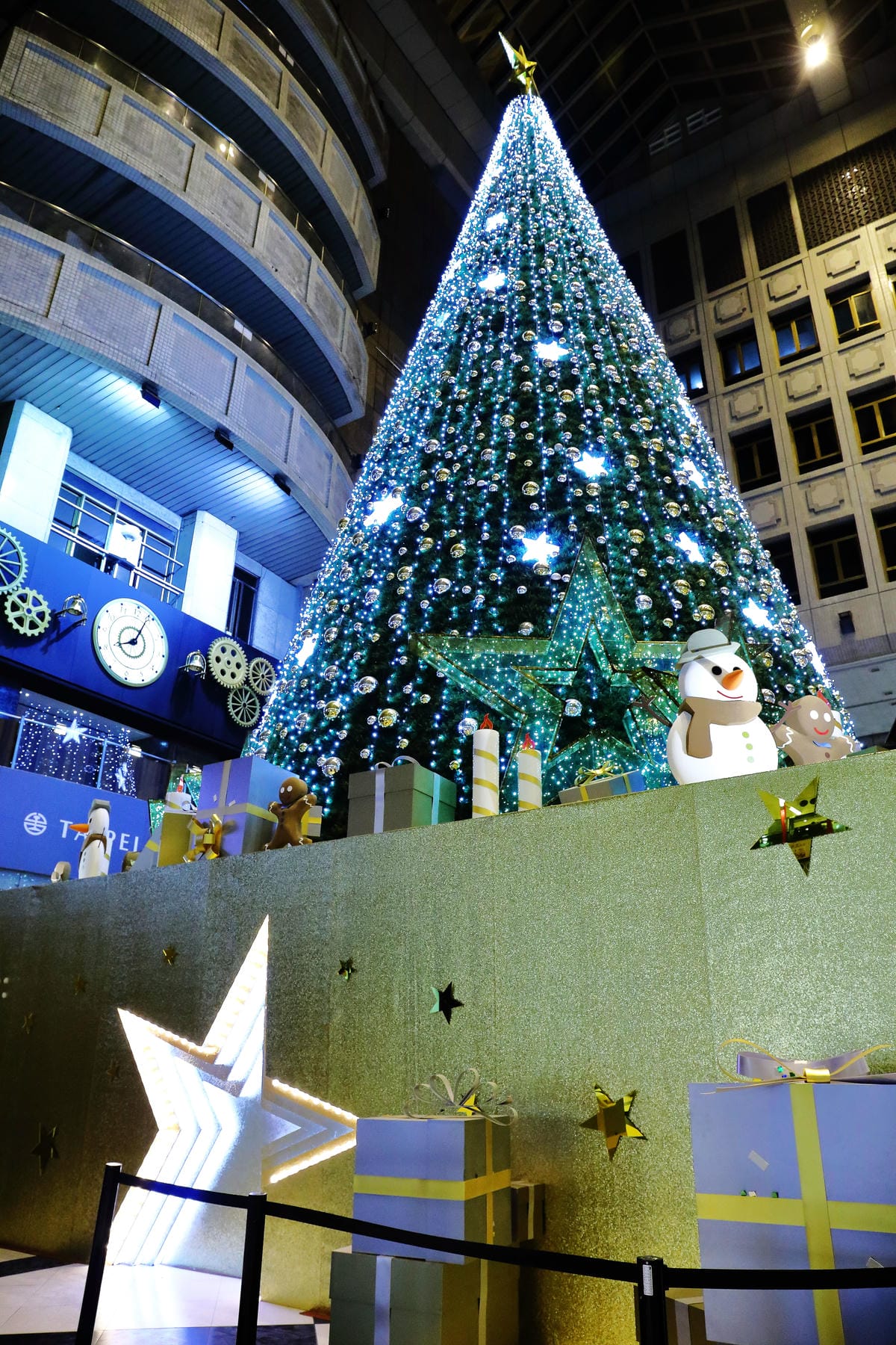 【遊。台北】2016台北。繽紛耶誕季～台北超夢幻浪漫聖誕樹大集合！法國道地耶誕市集原汁原味搬來台北101，今年的聖誕節很不一樣(文末抽獎)