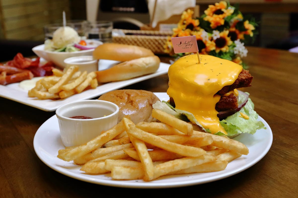 【食。永和】愛麗輕食咖啡小館～難找到不行的咖啡館？意想不到的好吃好喝的美味就藏在巷弄裡(已歇業)