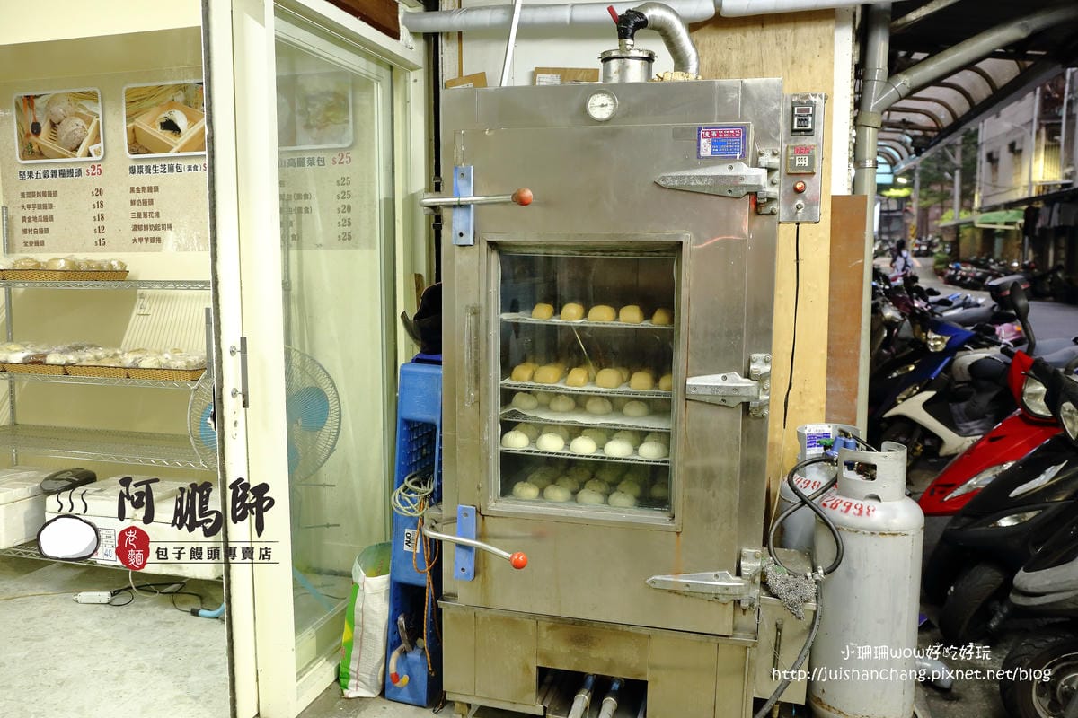 【食。永和】阿鵬師老麵包子饅頭專賣店～扎實有勁的老麵包子饅頭，用料不簡單，用心真實在！