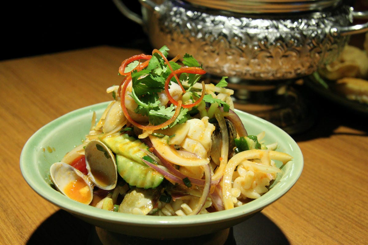 【食。板橋】泰味館泰式料理～平價又道地的泰式料理哪裡找？CP值超高就算排隊也甘願！