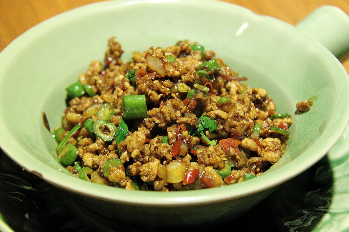 【食。板橋】泰味館泰式料理～平價又道地的泰式料理哪裡找？CP值超高就算排隊也甘願！