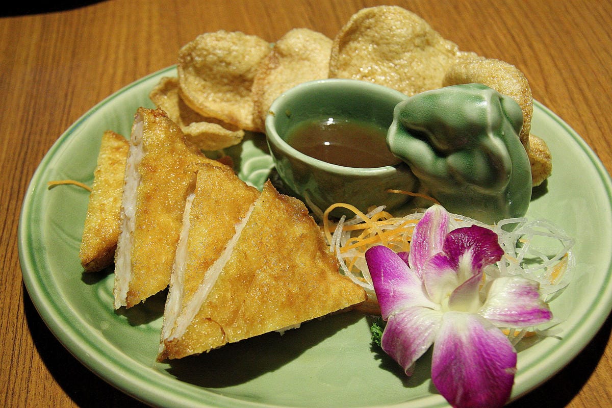 【食。板橋】泰味館泰式料理～平價又道地的泰式料理哪裡找？CP值超高就算排隊也甘願！