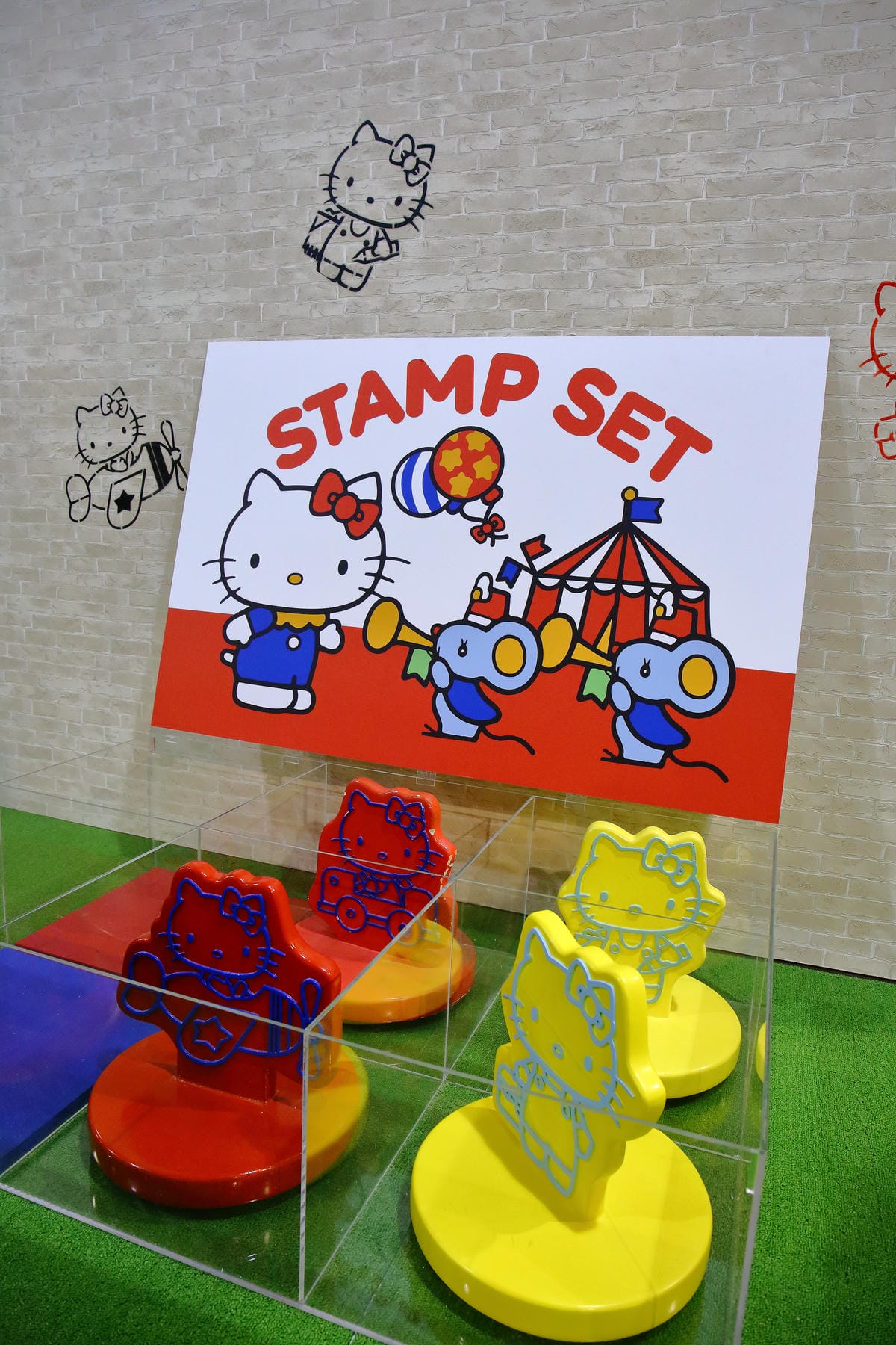 【展覽。台北】HELLO KITTY GO AROUND歡樂嘉年華～KITTY控注意了！！超華麗的三麗鷗盛會，今年絕不可錯過的超夢幻展覽‎！！（展場全攻略，文末抽獎贈票）