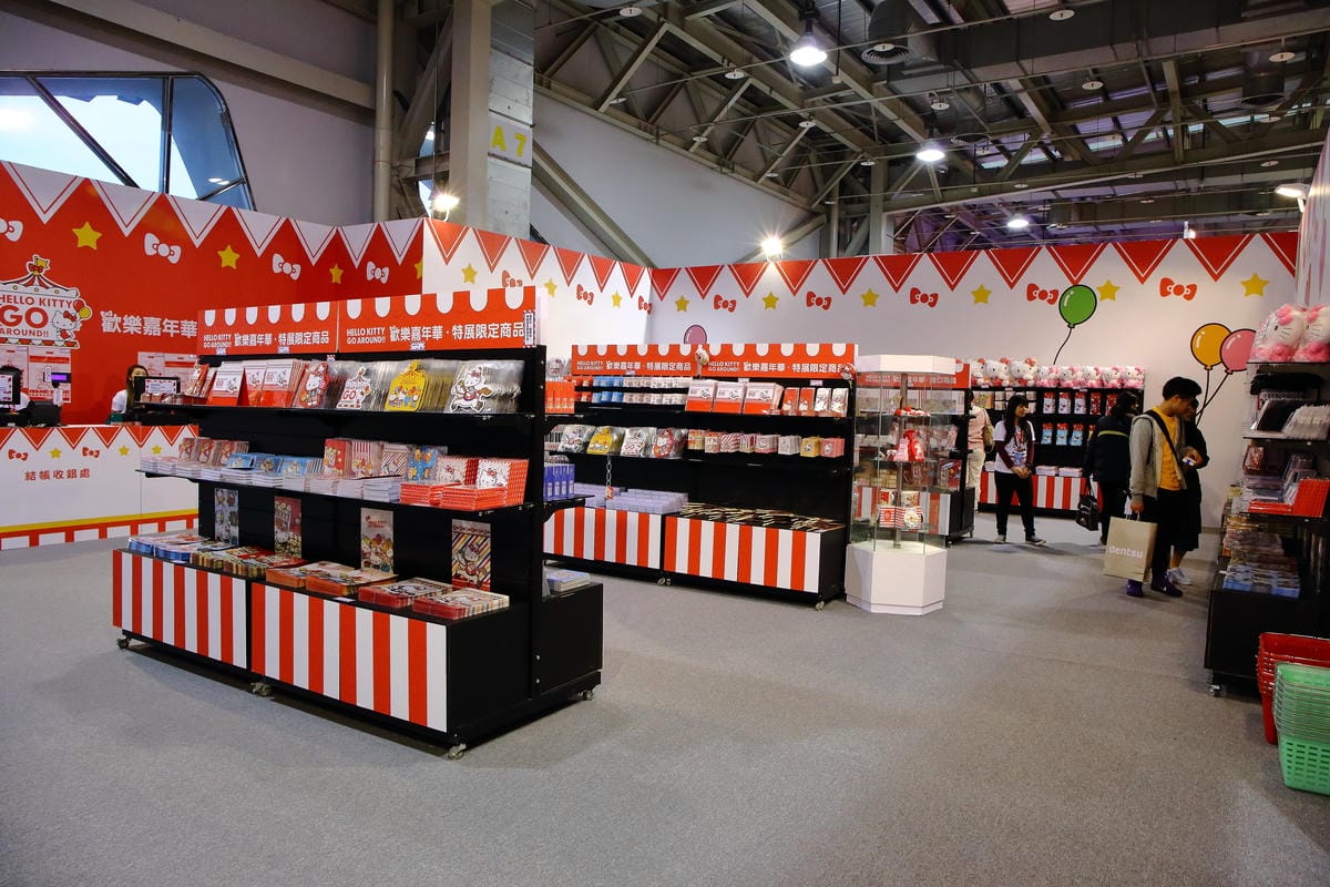 【展覽。台北】HELLO KITTY GO AROUND歡樂嘉年華～KITTY控注意了！！超華麗的三麗鷗盛會，今年絕不可錯過的超夢幻展覽‎！！（展場全攻略，文末抽獎贈票）