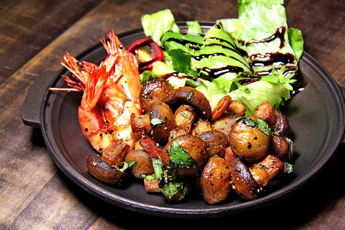 【食。台北】dé PLACE cafe & bistro～下班去哪兒？美食．餐酒．咖啡廳，東區餐酒館，小酌微醺好去處