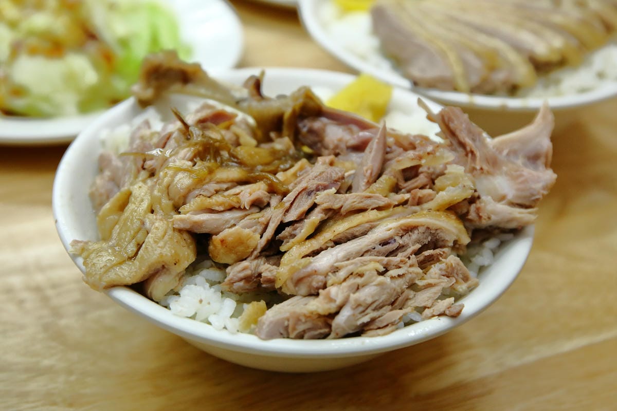 【食。板橋】鐘及美味-斗六當歸鴨～隱藏版鴨片飯，不輸五星級料理的鴨肉口感！來一碗當歸鴨一年四季的溫補的好朋友！