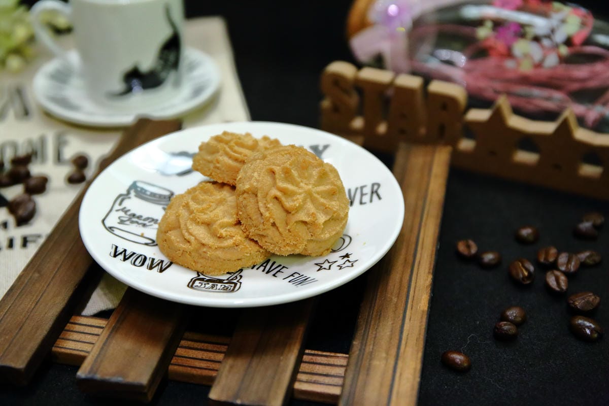 【團購。台中伴手禮】鴻鼎菓子。台灣黑熊曲奇餅乾～台中人氣伴手禮、豐原必買！曲奇餅入口即化酥到沒朋友，不用再飛去香港買了。。。