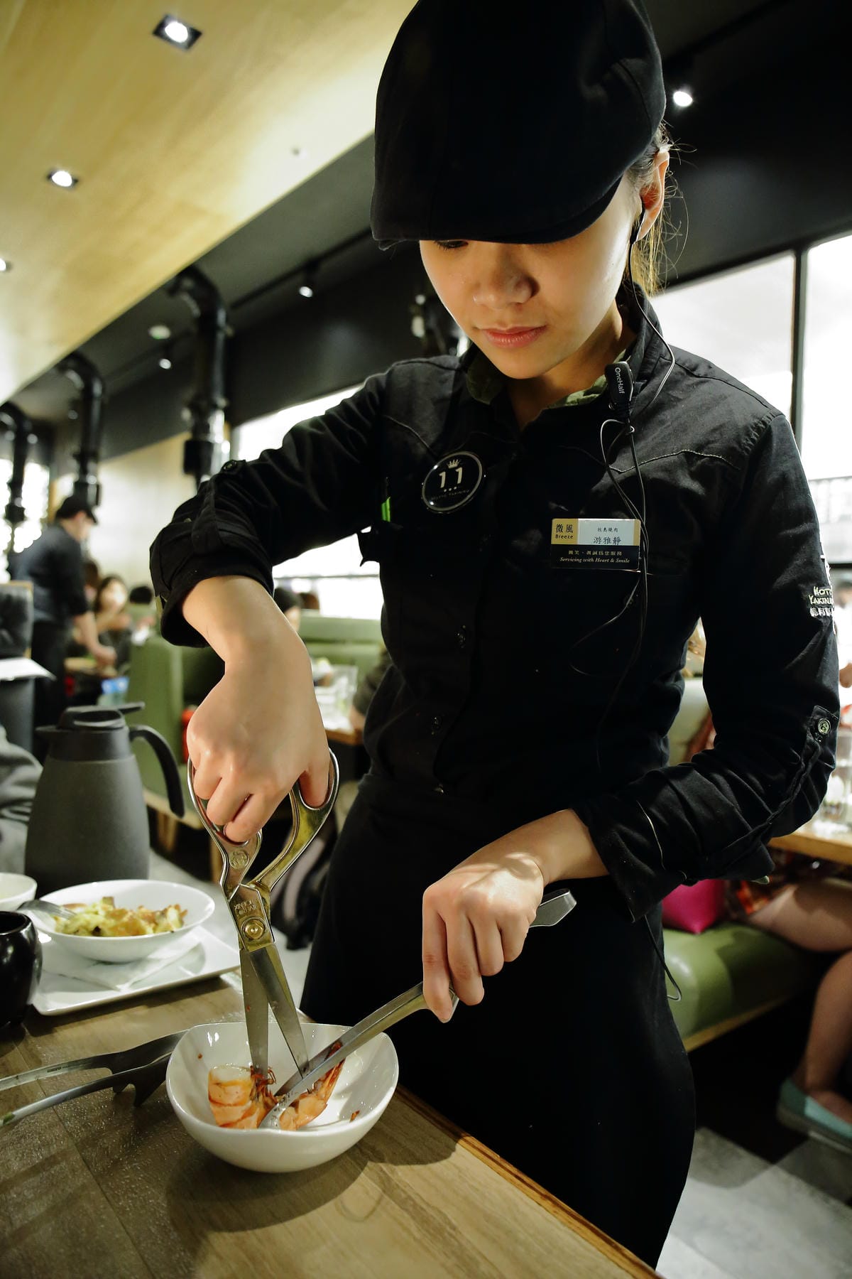 【食。台北】牧島燒肉專門店～台中知名排隊燒肉店。肉食控必吃！套餐無敵，專人桌邊服務烤肉也能很享受！（2017年全新菜單）