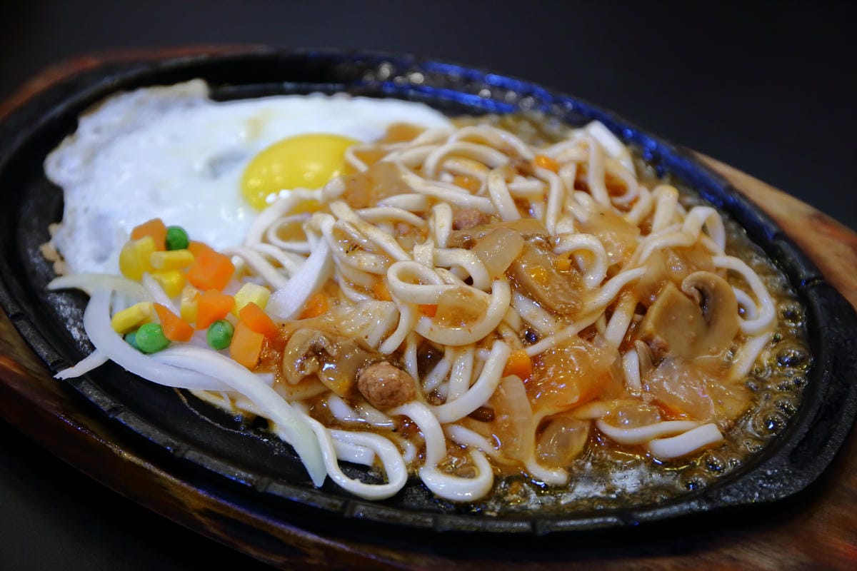 【食。蘆洲】大廟厚切牛排～近蘆洲廟口夜市，平價”大”份量美食，就是要讓你大口吃肉！（文末抽獎，美味牛排加碼jo malone 英國梨香水）　