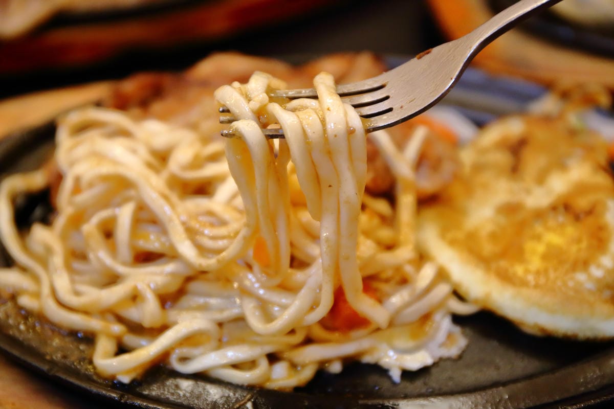 【食。蘆洲】大廟厚切牛排～近蘆洲廟口夜市，平價”大”份量美食，就是要讓你大口吃肉！（文末抽獎，美味牛排加碼jo malone 英國梨香水）　