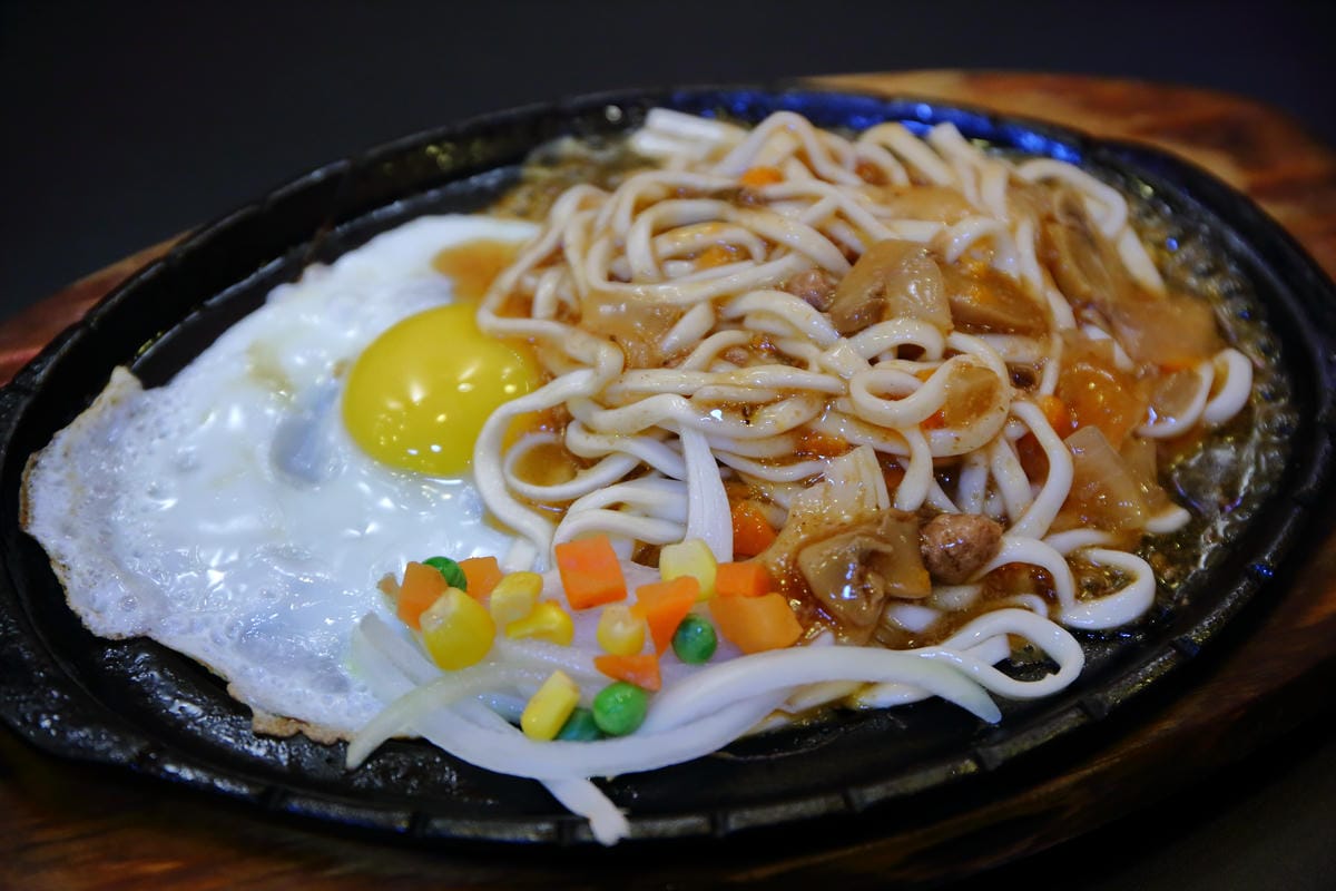 【食。蘆洲】大廟厚切牛排～近蘆洲廟口夜市，平價”大”份量美食，就是要讓你大口吃肉！（文末抽獎，美味牛排加碼jo malone 英國梨香水）　