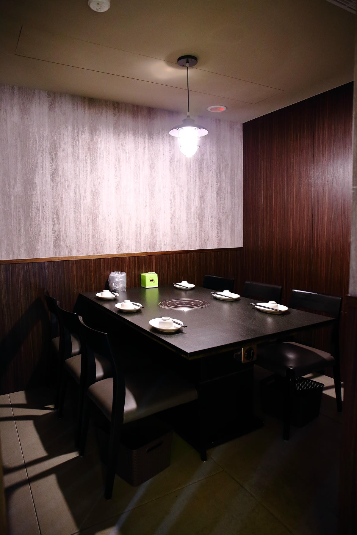 【食。台北】肉多多火鍋-肉品專賣店就是狂!巨無霸肉盤!沒吃到真的會遺憾!