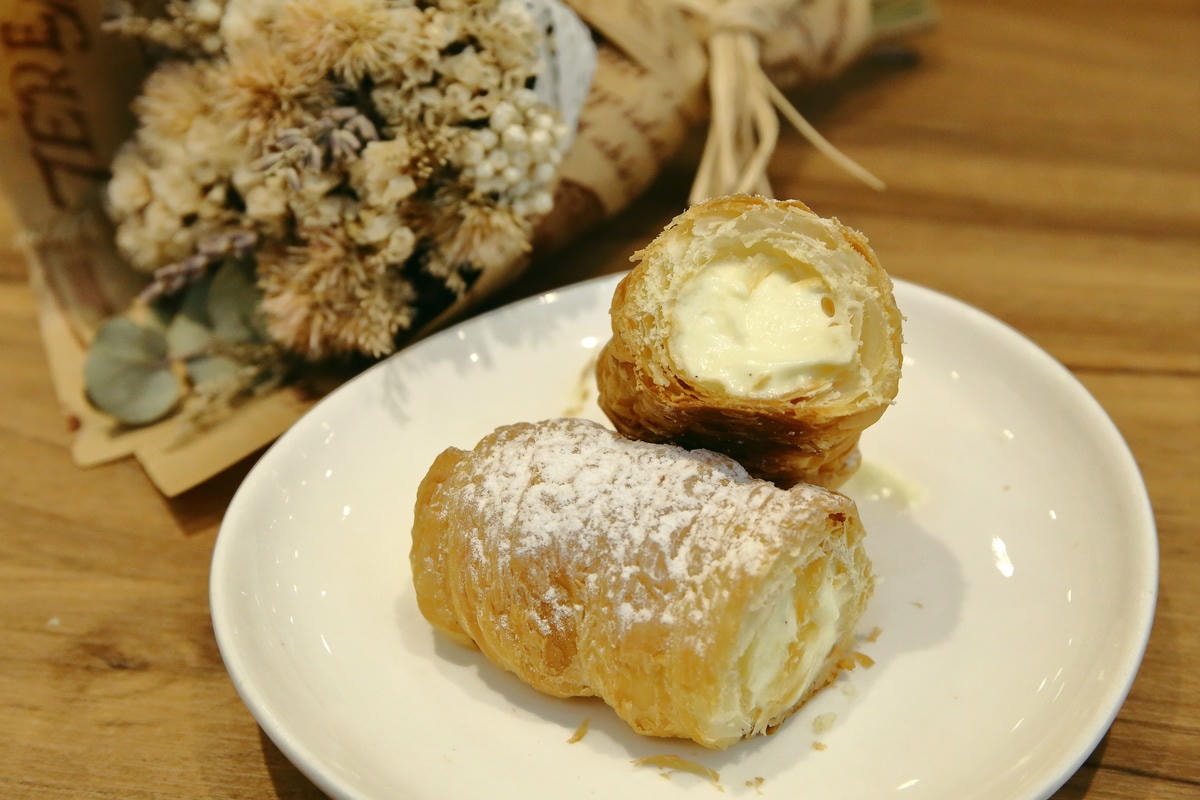 【食。台北】BEARD PAPA’S日式泡芙工房超人氣秒殺泡芙,讓人無法抗拒的好吃甜點兒,咬下去就爆漿!