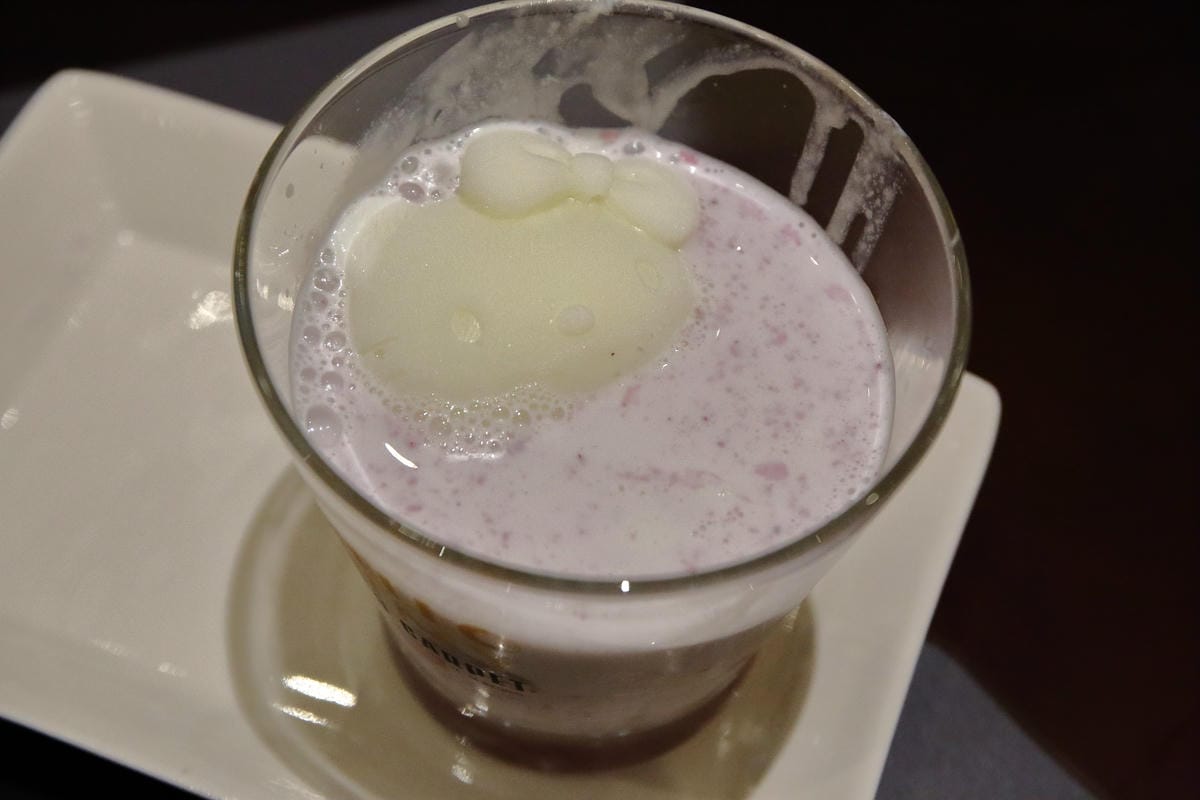 【食。林口】Hello Kitty Red Carpet美式餐廳～全台首間！好萊塢新話題Hello Kitty搖滾登場，百變造型，另類Kitty瘋潮即將席捲全台（1/28試營運搶先看，文末贈獨家KITTY禮物）　