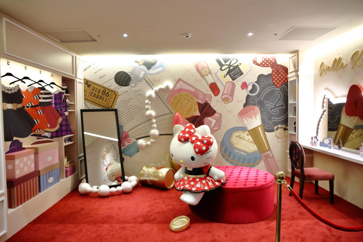 【食。林口】Hello Kitty Red Carpet美式餐廳～全台首間！好萊塢新話題Hello Kitty搖滾登場，百變造型，另類Kitty瘋潮即將席捲全台（1/28試營運搶先看，文末贈獨家KITTY禮物）　