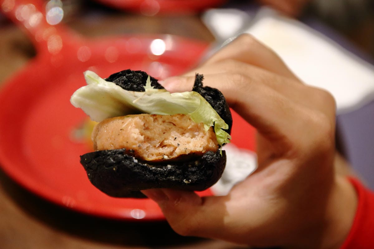 【食。林口】Hello Kitty Red Carpet美式餐廳～全台首間！好萊塢新話題Hello Kitty搖滾登場，百變造型，另類Kitty瘋潮即將席捲全台（1/28試營運搶先看，文末贈獨家KITTY禮物）　