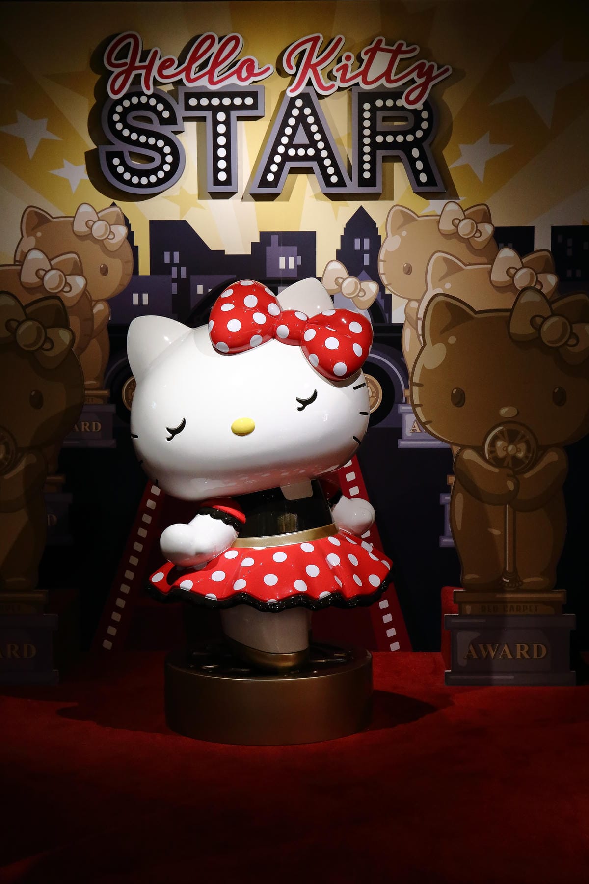 【食。林口】Hello Kitty Red Carpet美式餐廳～全台首間！好萊塢新話題Hello Kitty搖滾登場，百變造型，另類Kitty瘋潮即將席捲全台（1/28試營運搶先看，文末贈獨家KITTY禮物）　