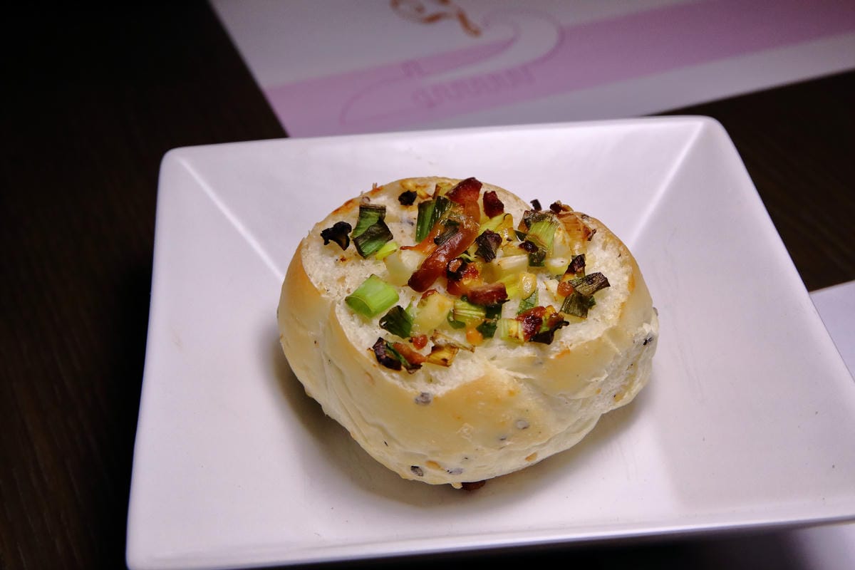 【食。台北】宮都拉義式主題餐廳～浪漫的異國美食，彷彿置身於水都威尼斯，品嚐著道地義大利料理。打造時尚的用餐環境，適合生日/求婚Party/公司尾牙/家庭聚餐/包場