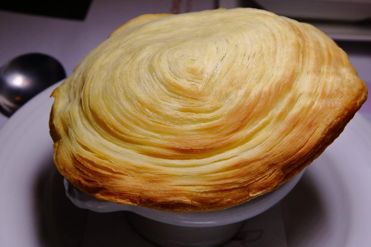 【食。台北】宮都拉義式主題餐廳～浪漫的異國美食，彷彿置身於水都威尼斯，品嚐著道地義大利料理。打造時尚的用餐環境，適合生日/求婚Party/公司尾牙/家庭聚餐/包場