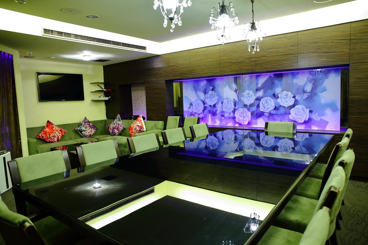 【食。台北】宮都拉義式主題餐廳～浪漫的異國美食，彷彿置身於水都威尼斯，品嚐著道地義大利料理。打造時尚的用餐環境，適合生日/求婚Party/公司尾牙/家庭聚餐/包場