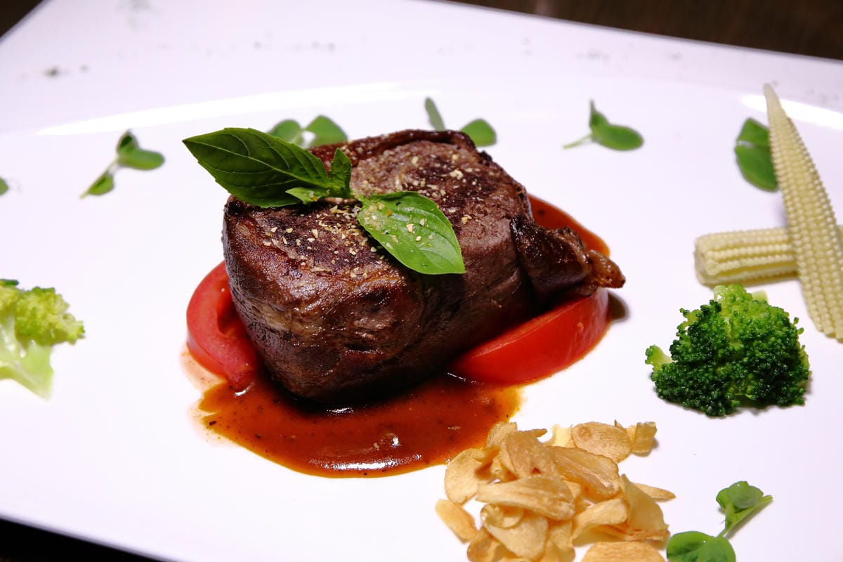 【食。台北】宮都拉義式主題餐廳～浪漫的異國美食，彷彿置身於水都威尼斯，品嚐著道地義大利料理。打造時尚的用餐環境，適合生日/求婚Party/公司尾牙/家庭聚餐/包場