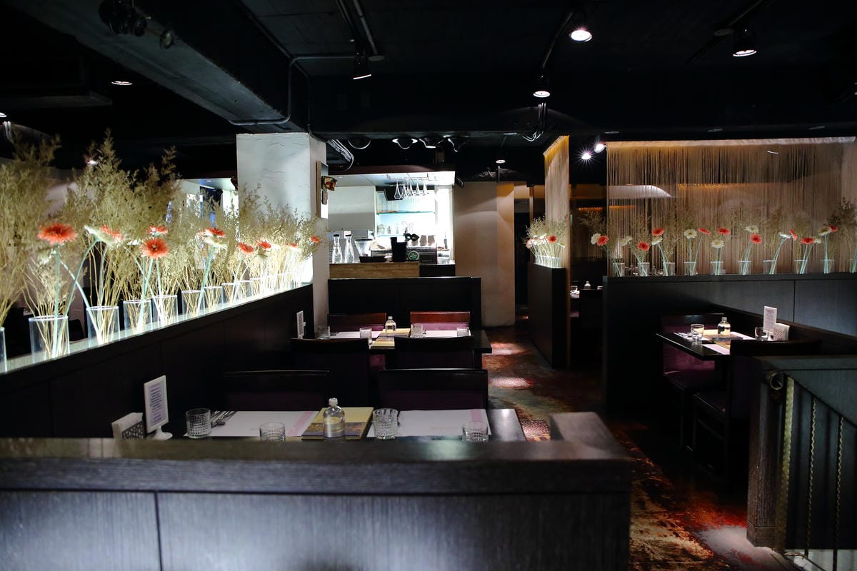 【食。台北】宮都拉義式主題餐廳～浪漫的異國美食，彷彿置身於水都威尼斯，品嚐著道地義大利料理。打造時尚的用餐環境，適合生日/求婚Party/公司尾牙/家庭聚餐/包場