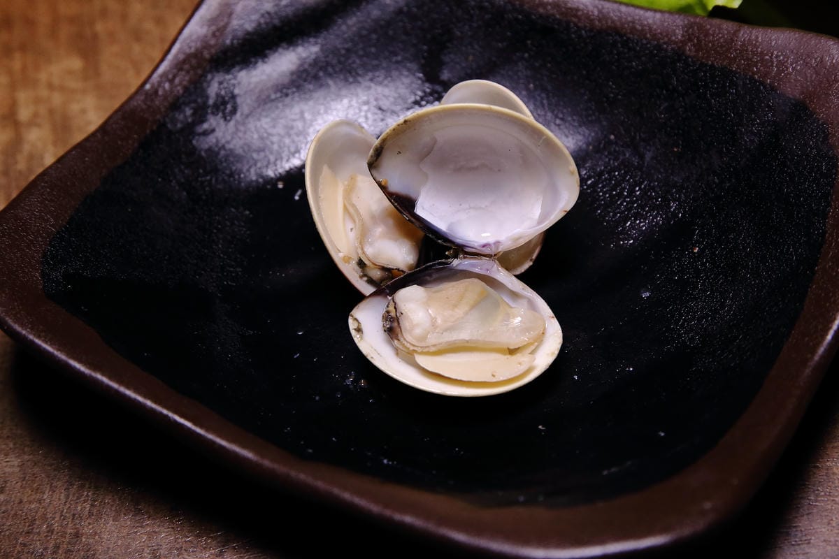 【食。內湖】金鍋盃二館～內湖火鍋。霸氣火鍋果然名不虛傳！大胃王海陸火鍋霸氣登場，菜吃不夠可以加，就是不怕客人吃，只怕肚子塞不下！